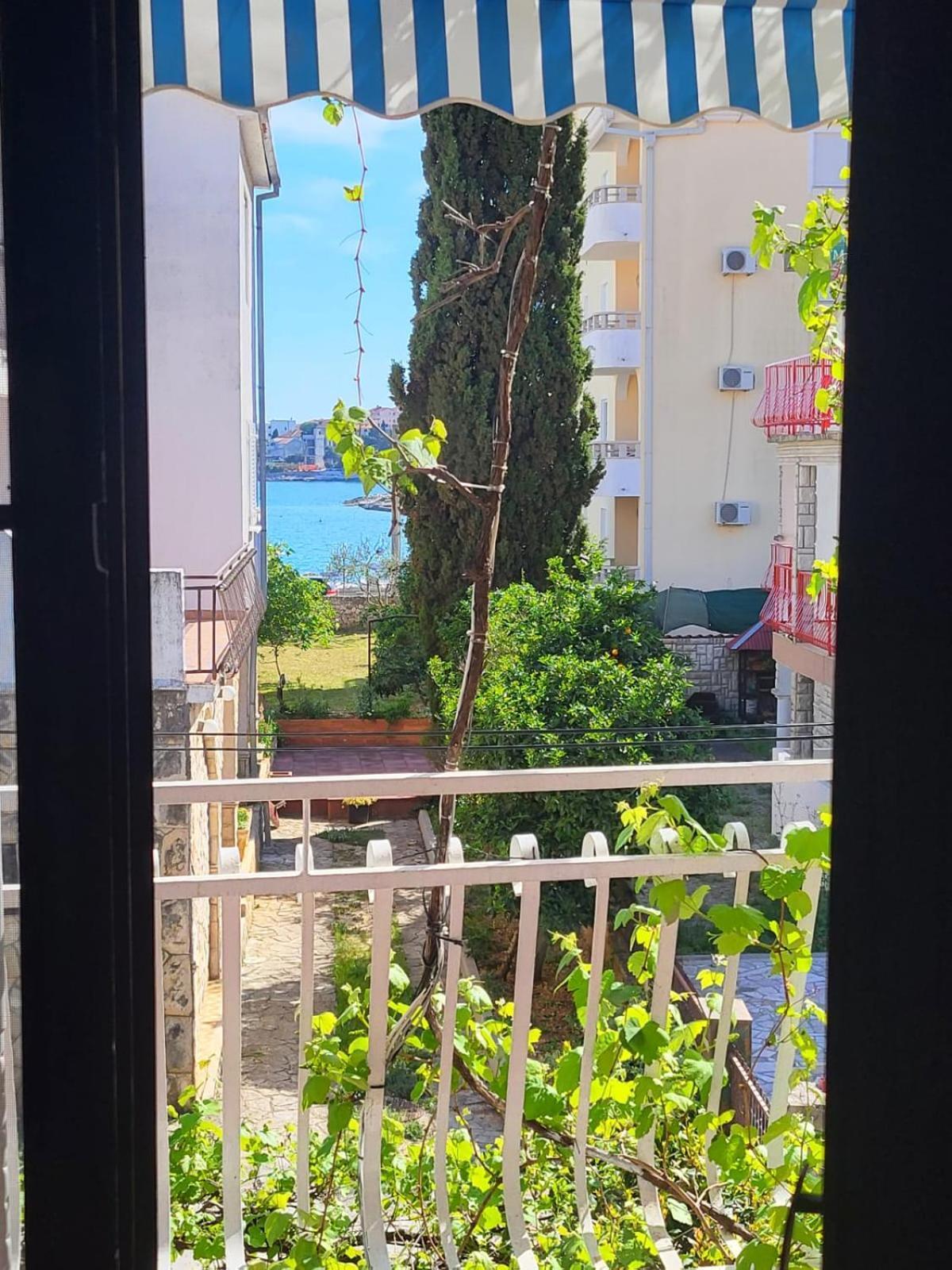Apartment Bunjo'S Beach House トロギール エクステリア 写真